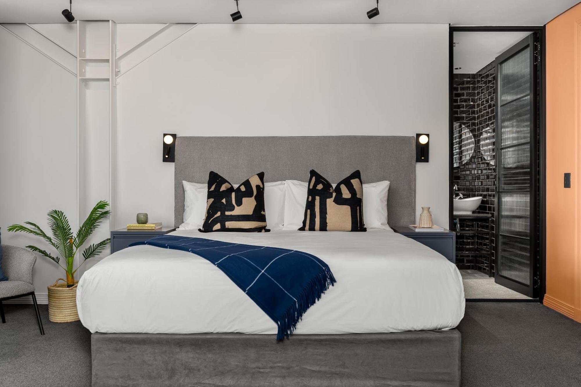 Neighbourgood Loop Street Hotel
